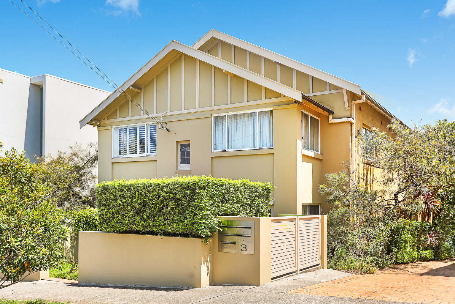 2/3 Hamilton Street Rose Bay