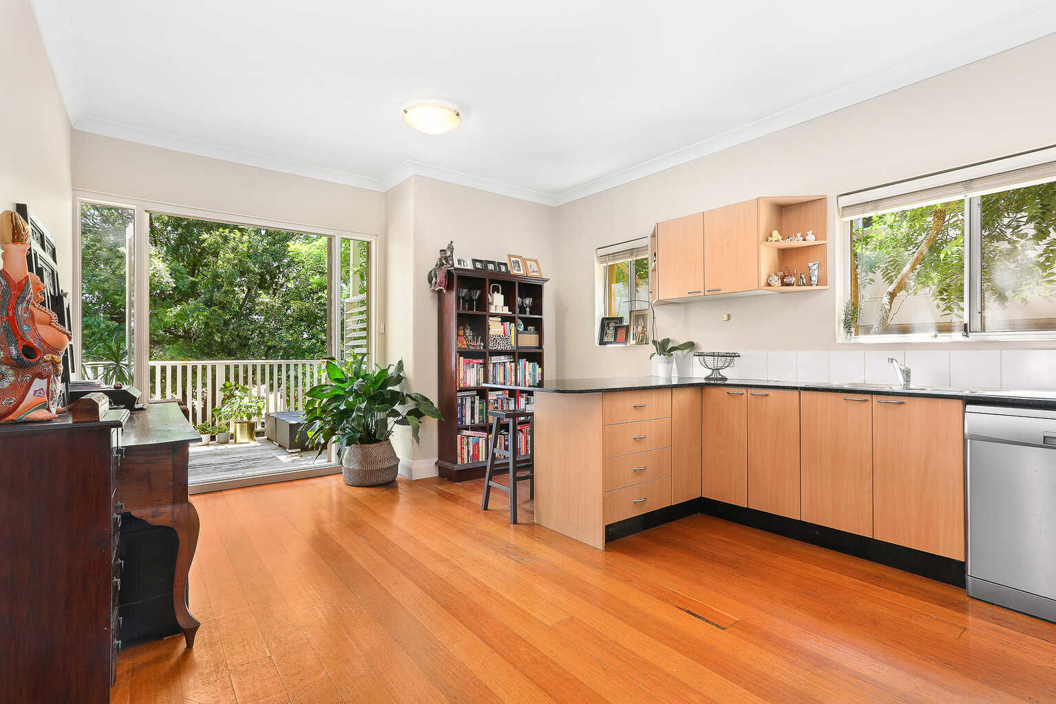 2/3 Hamilton Street Rose Bay