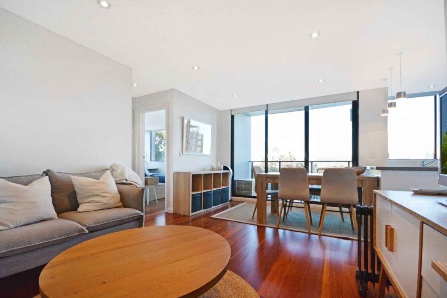 27/77-83 Cook Road Centennial Park