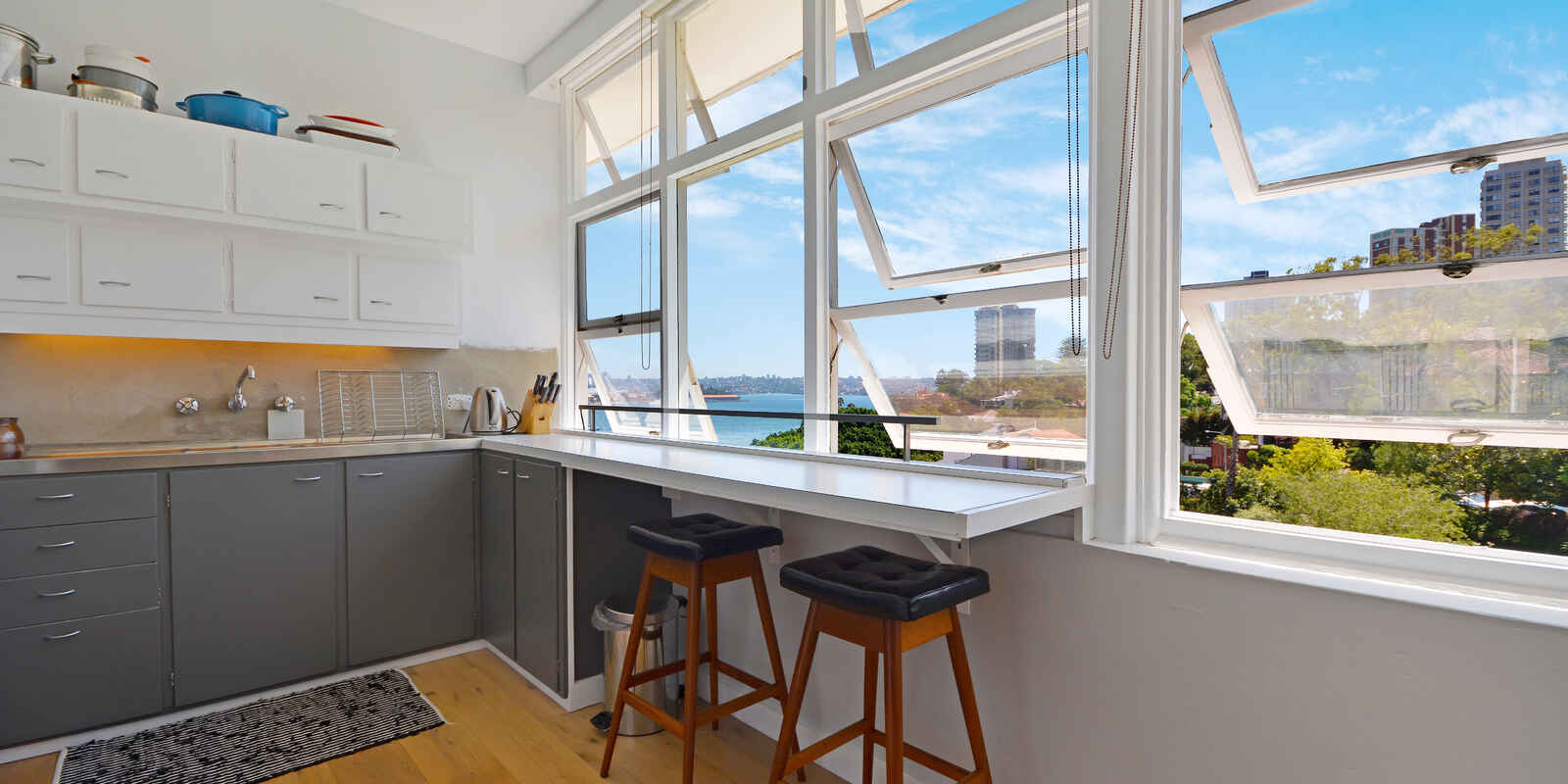 42/11 Yarranabee Road Darling Point