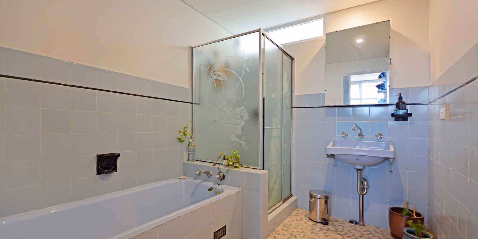 42/11 Yarranabee Road Darling Point