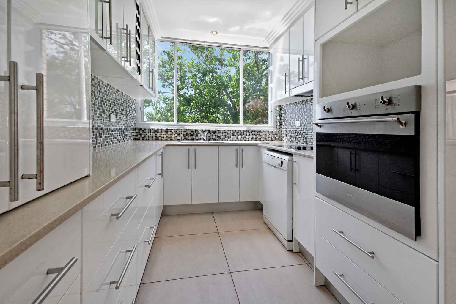 13/6-8 Penkivil Street Bondi