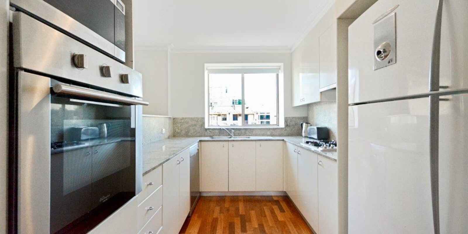 28/17-25 Spring Street Bondi Junction