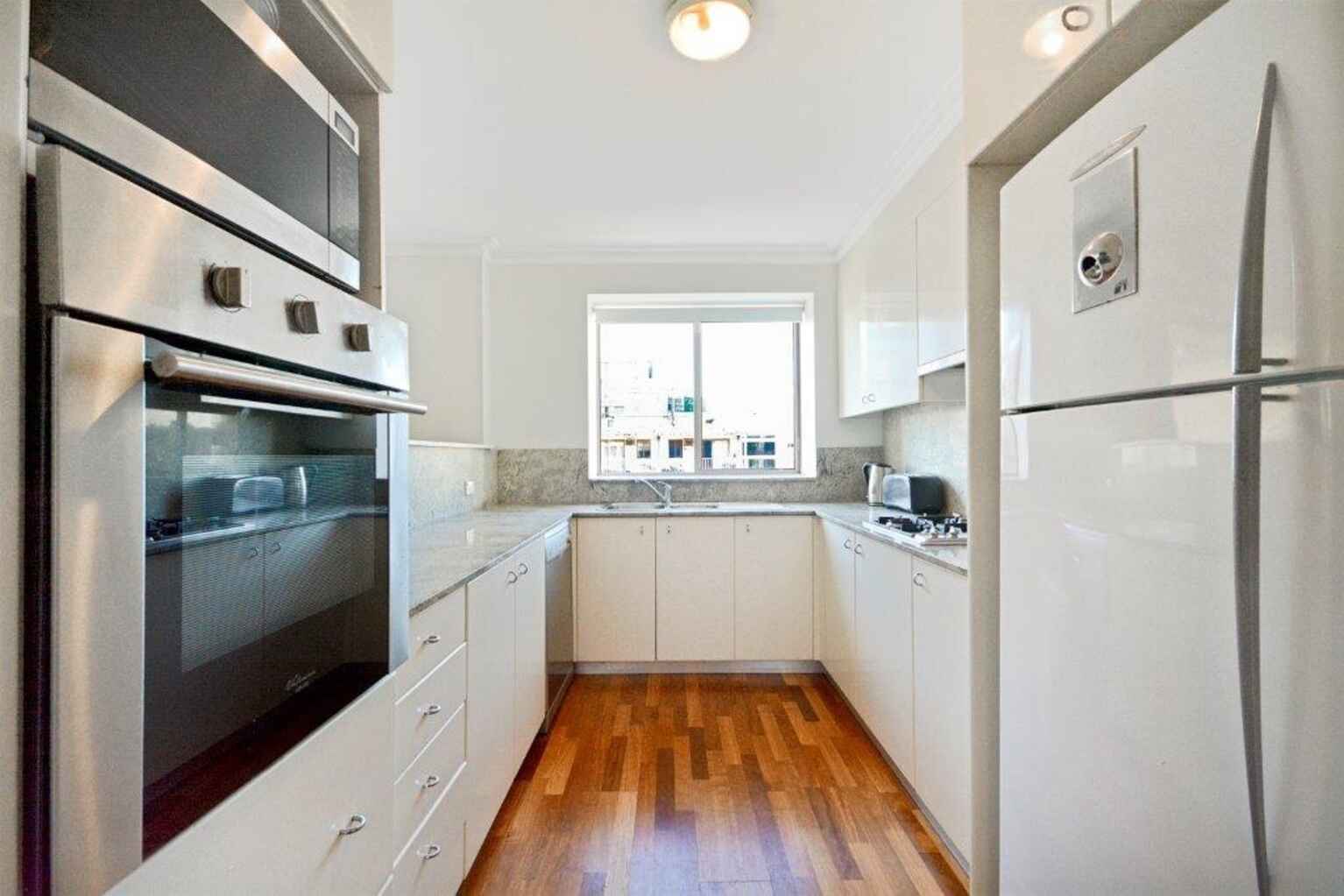 28/17-25 Spring Street Bondi Junction