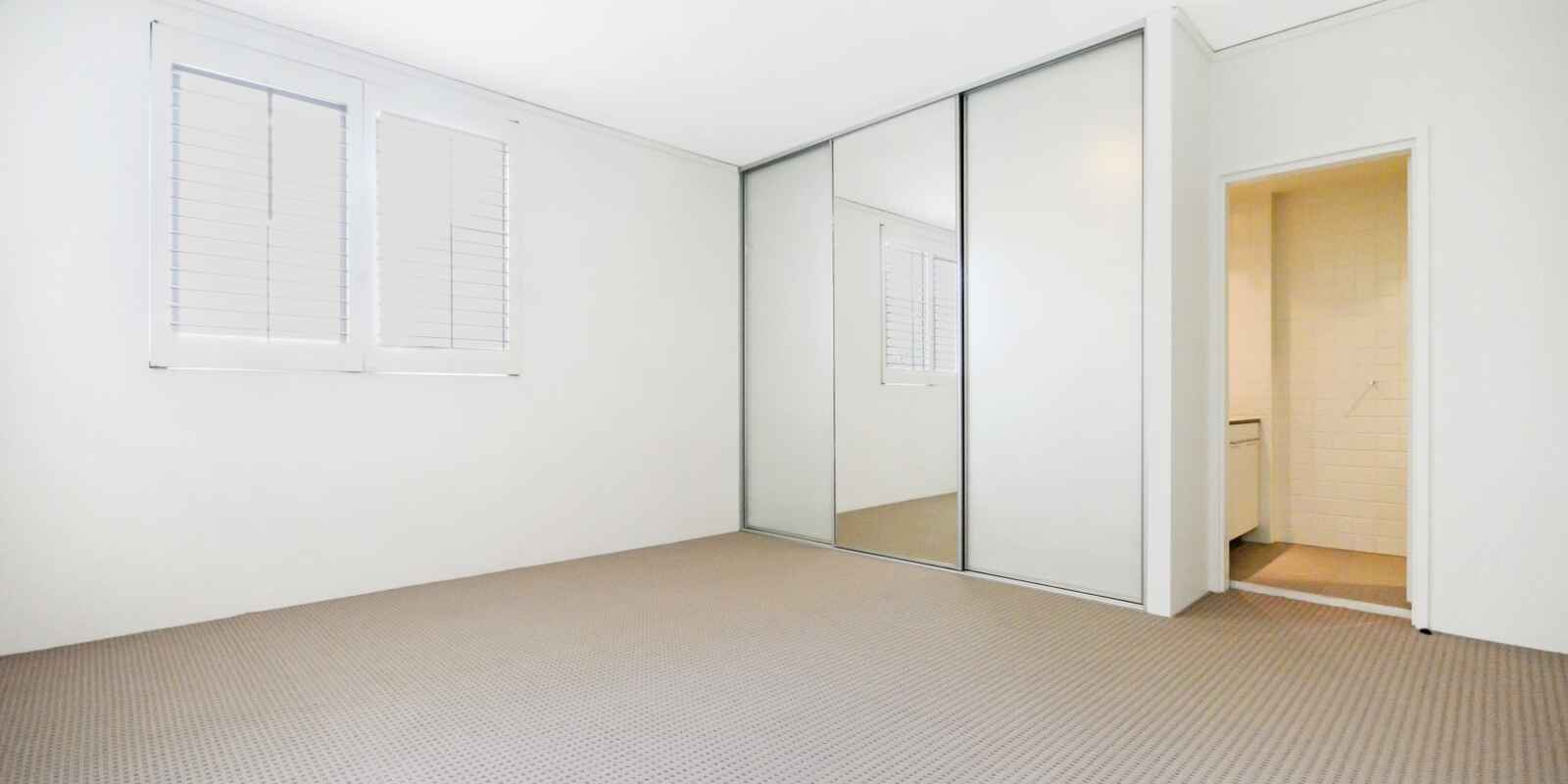 32/4 Grandstand Parade Zetland 32/4 Grandstand Parade Zetland