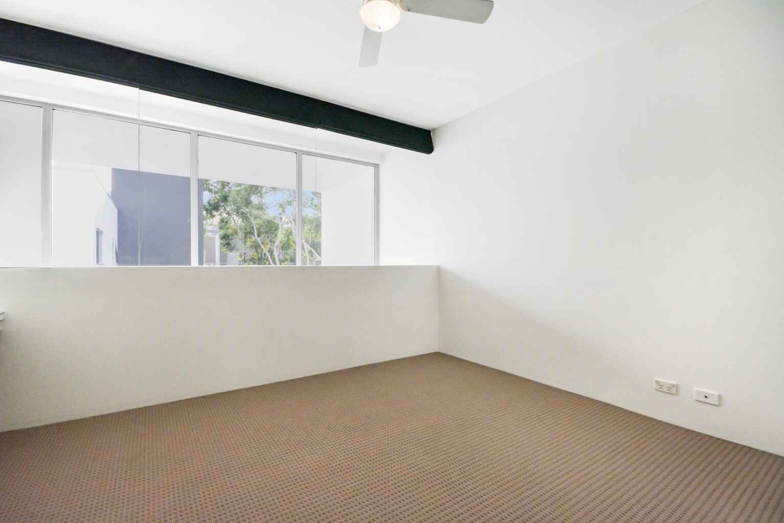 32/4 Grandstand Parade Zetland 32/4 Grandstand Parade Zetland