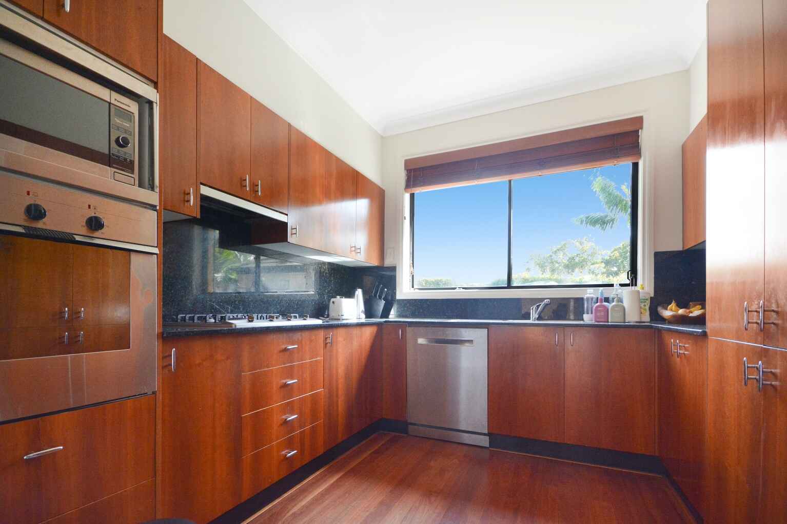 1/104 Beach Road Bondi Beach 1/104 Beach Road Bondi Beach