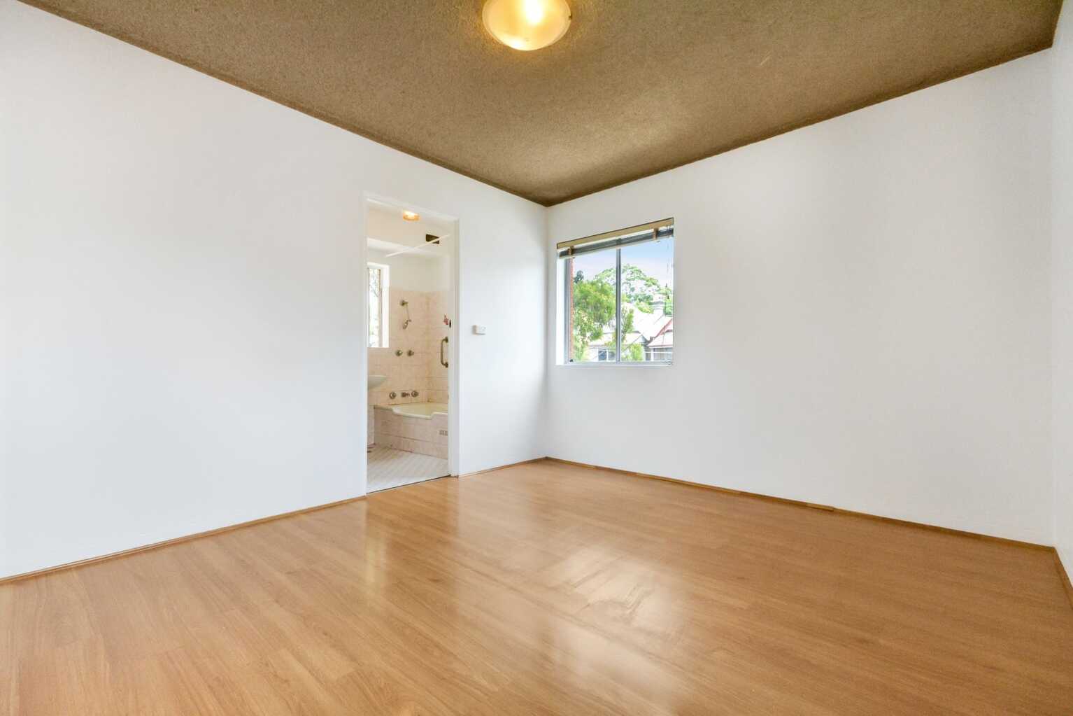 2/50 Bondi Road Bondi