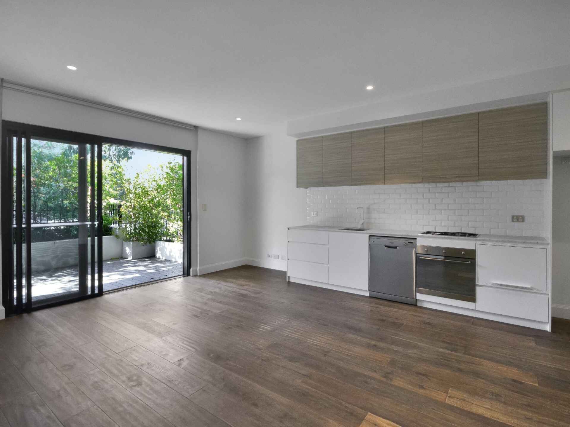 2/403 Old South Head Road North Bondi