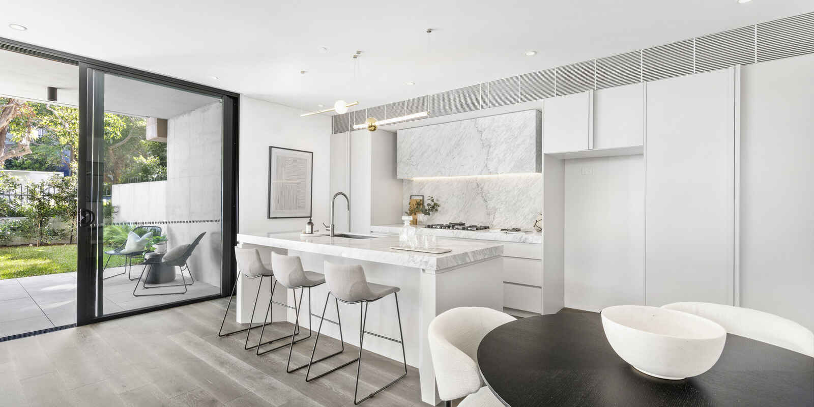 2/1 Spencer Street Rose Bay