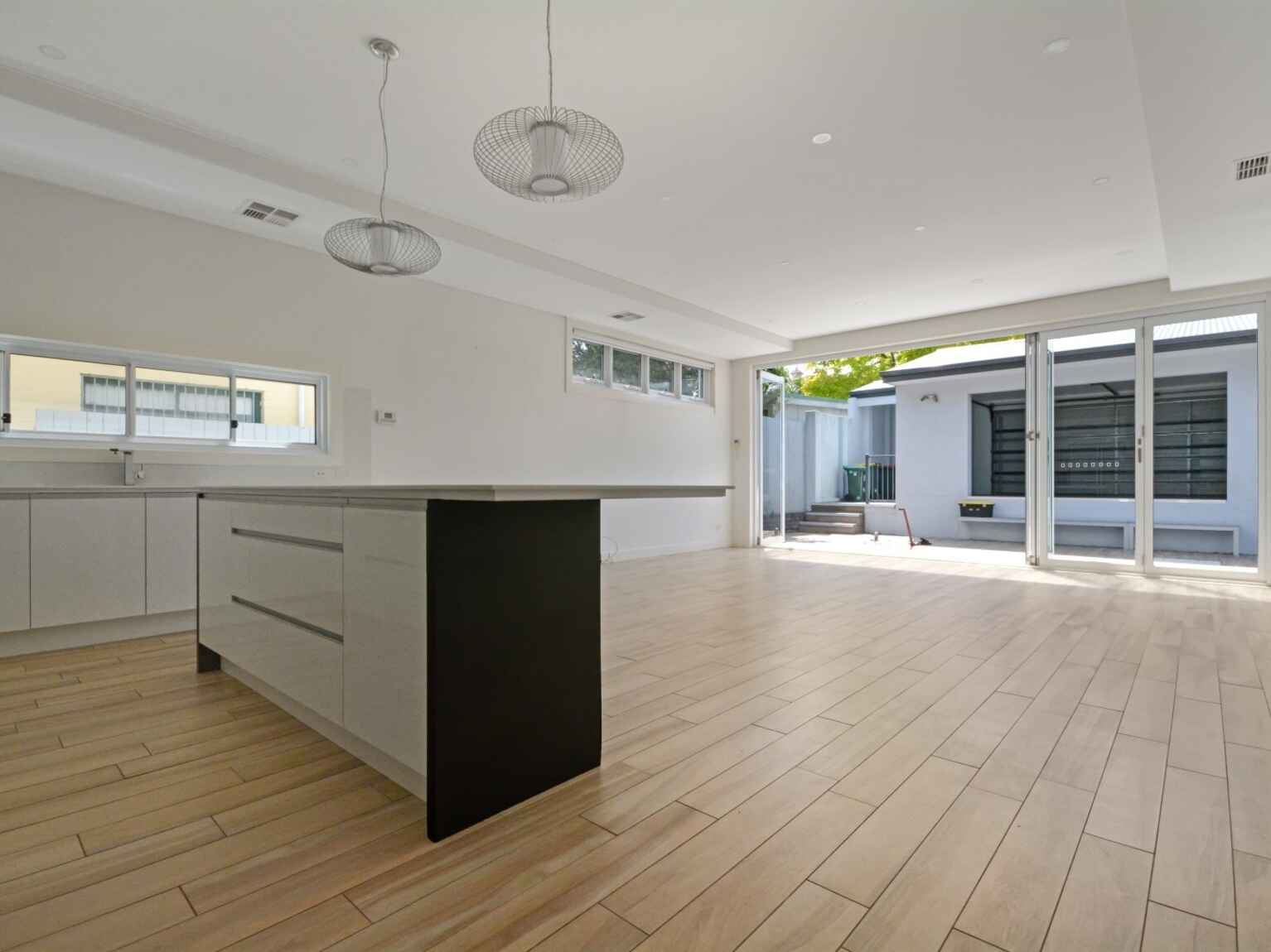 124 Newland Street Queens Park