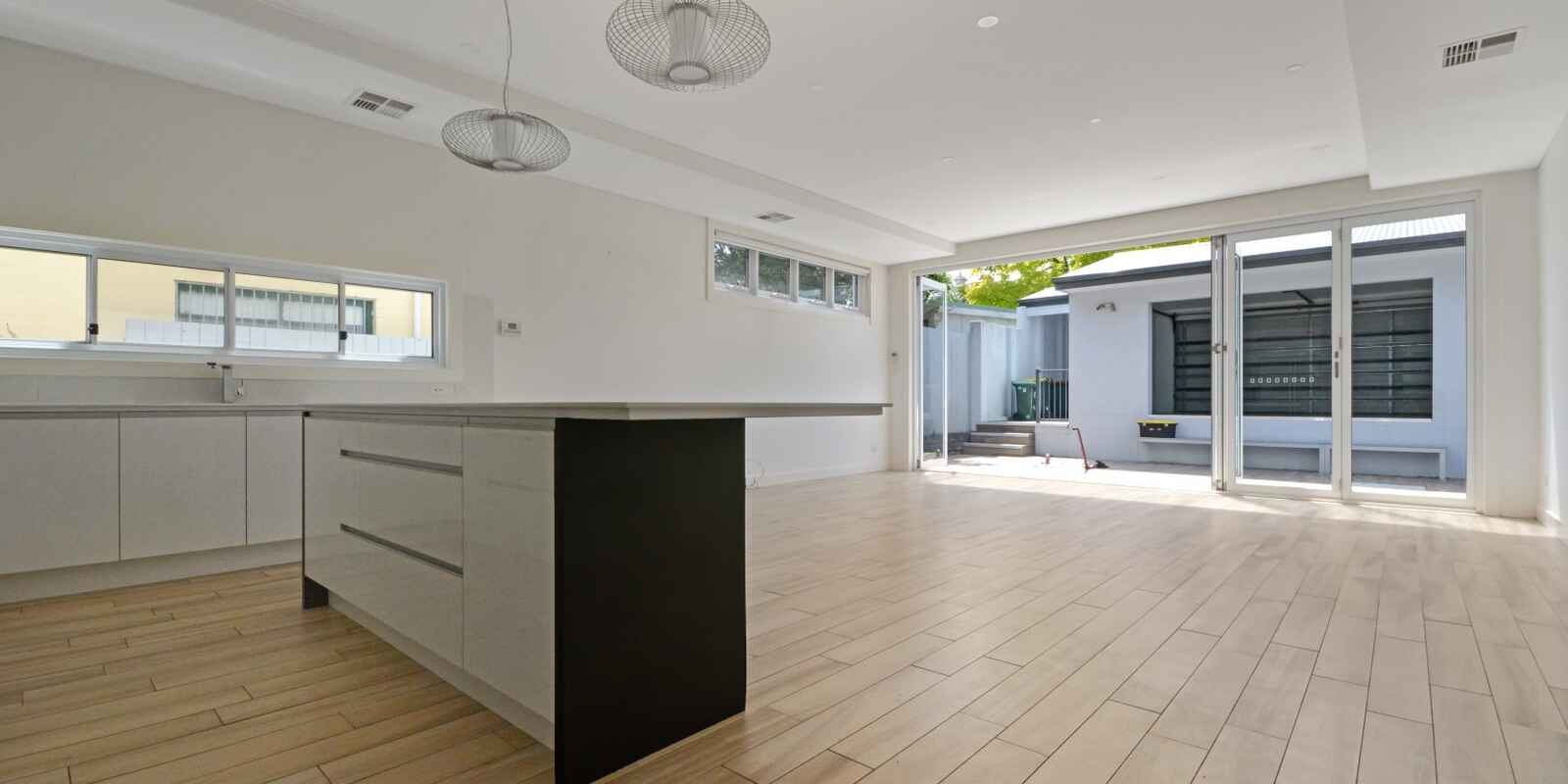 124 Newland Street Queens Park