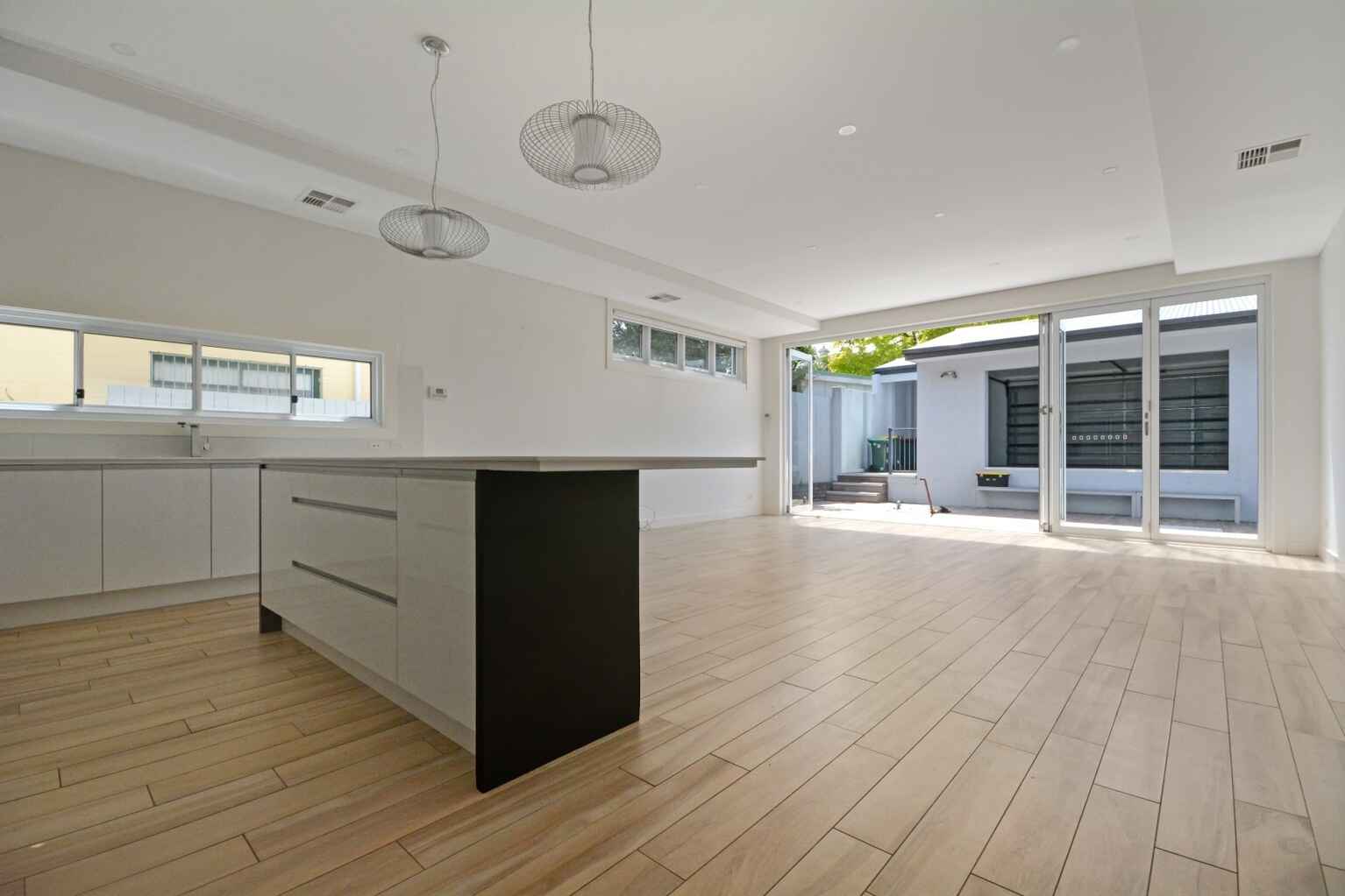 124 Newland Street Queens Park