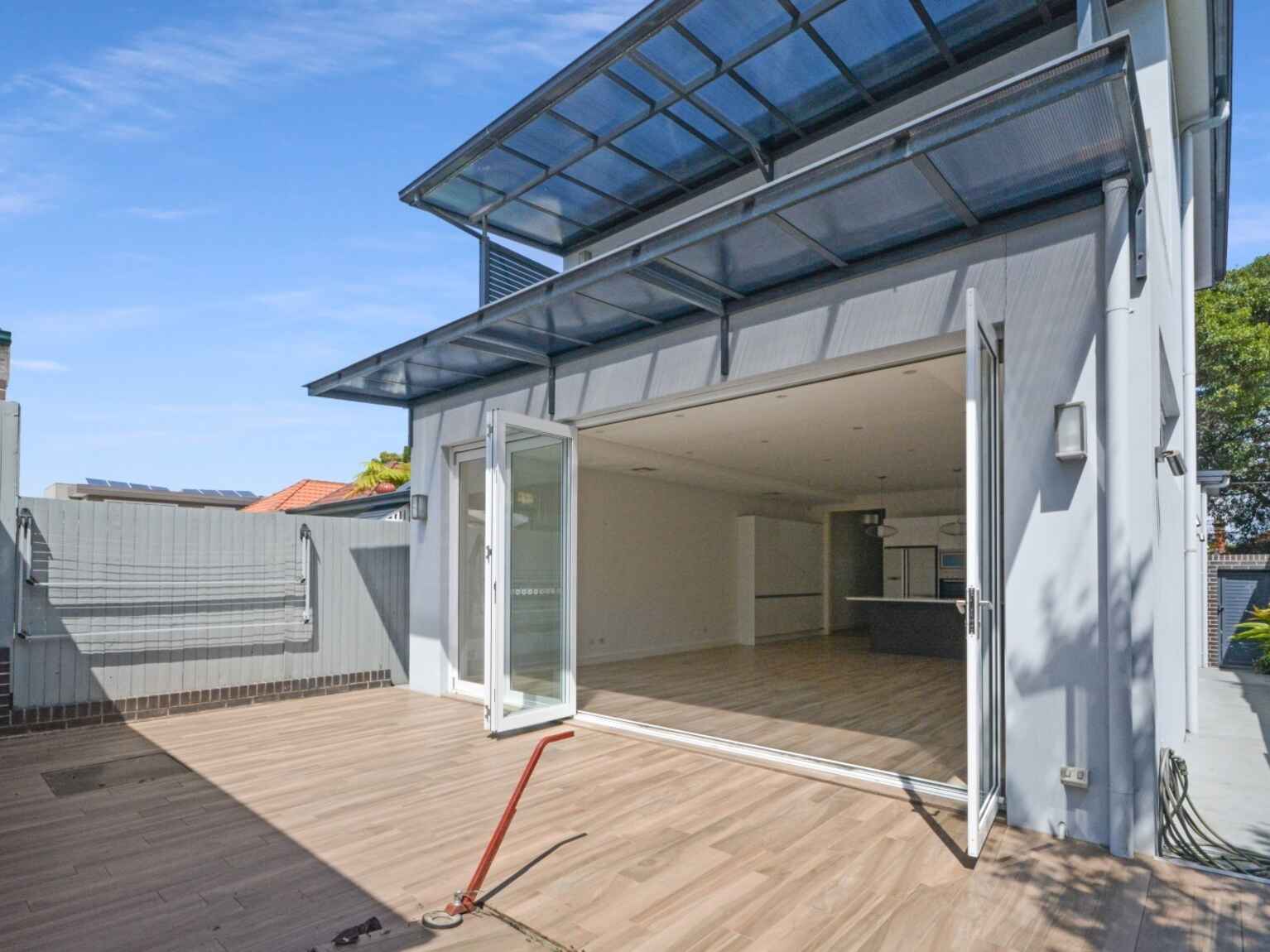 124 Newland Street Queens Park