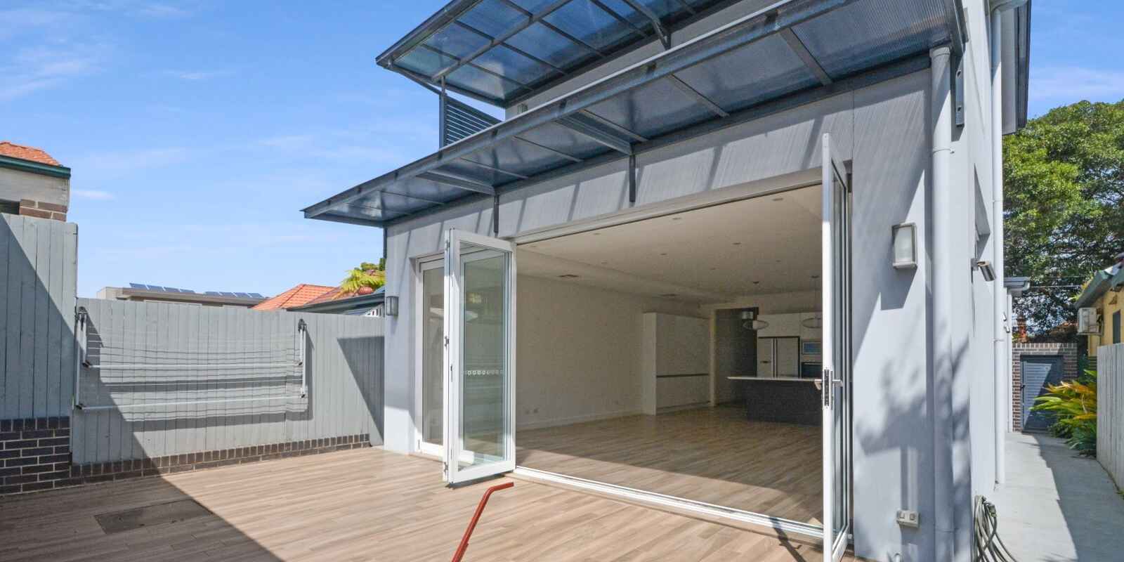 124 Newland Street Queens Park