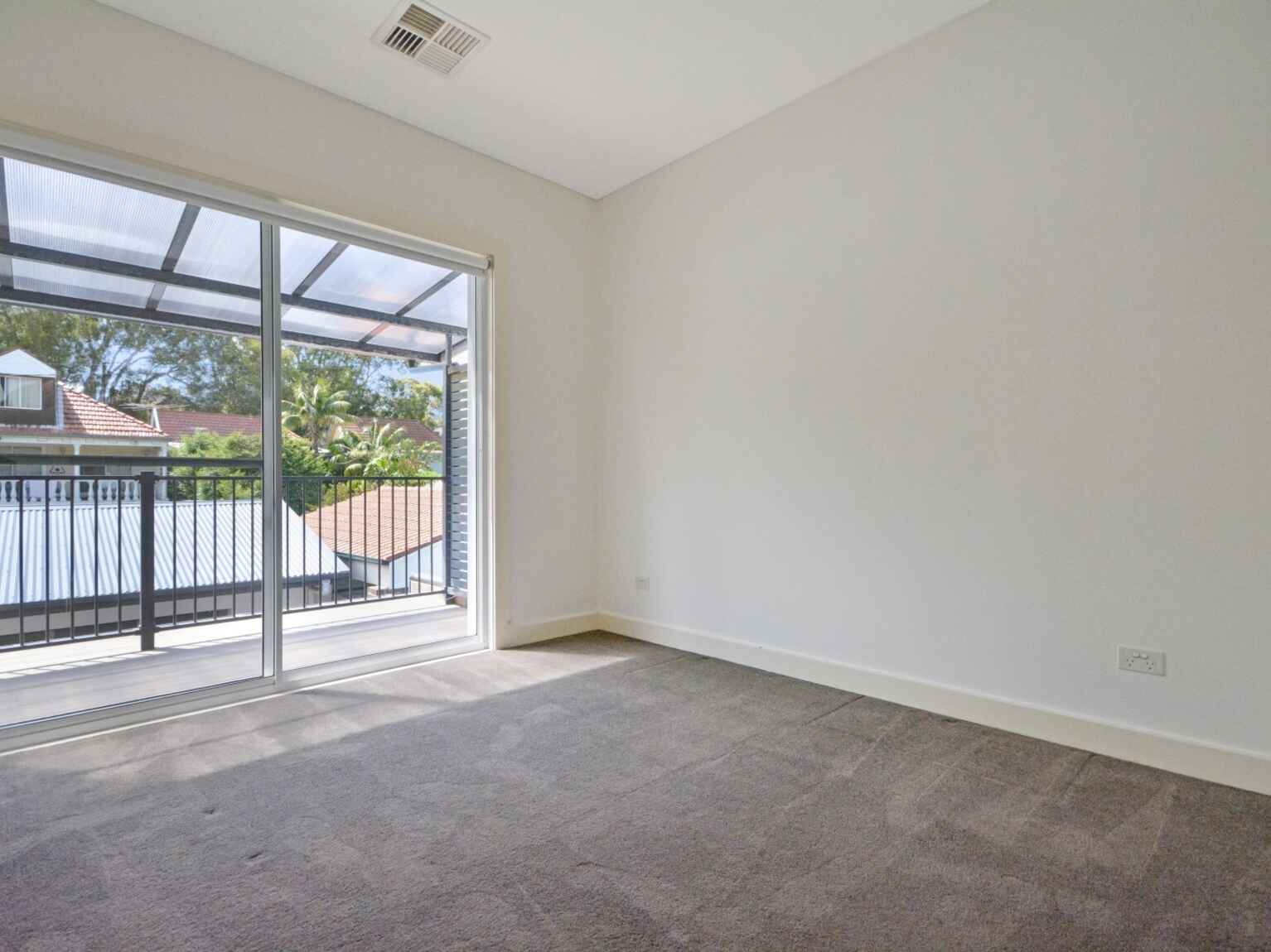 124 Newland Street Queens Park