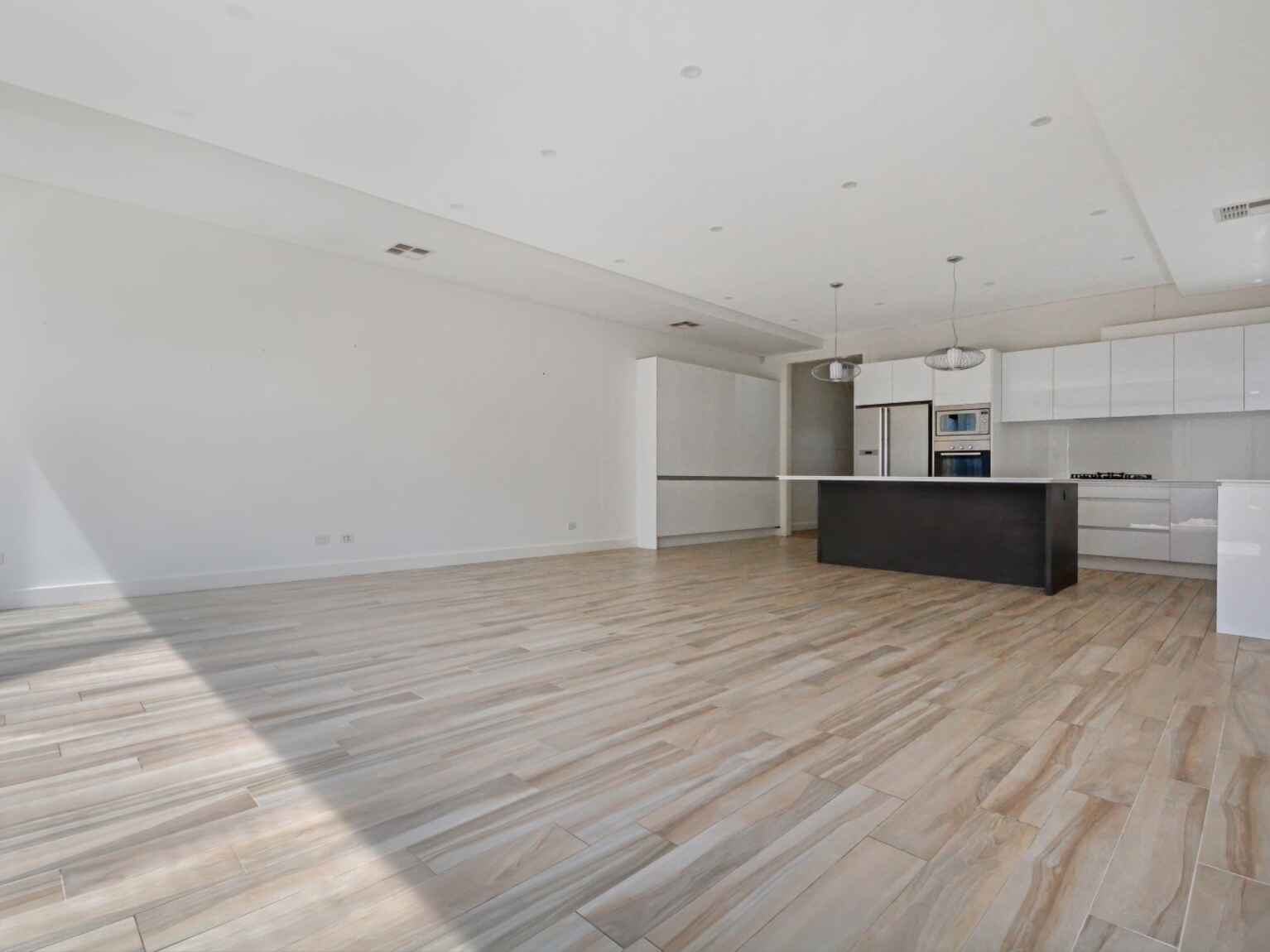 124 Newland Street Queens Park