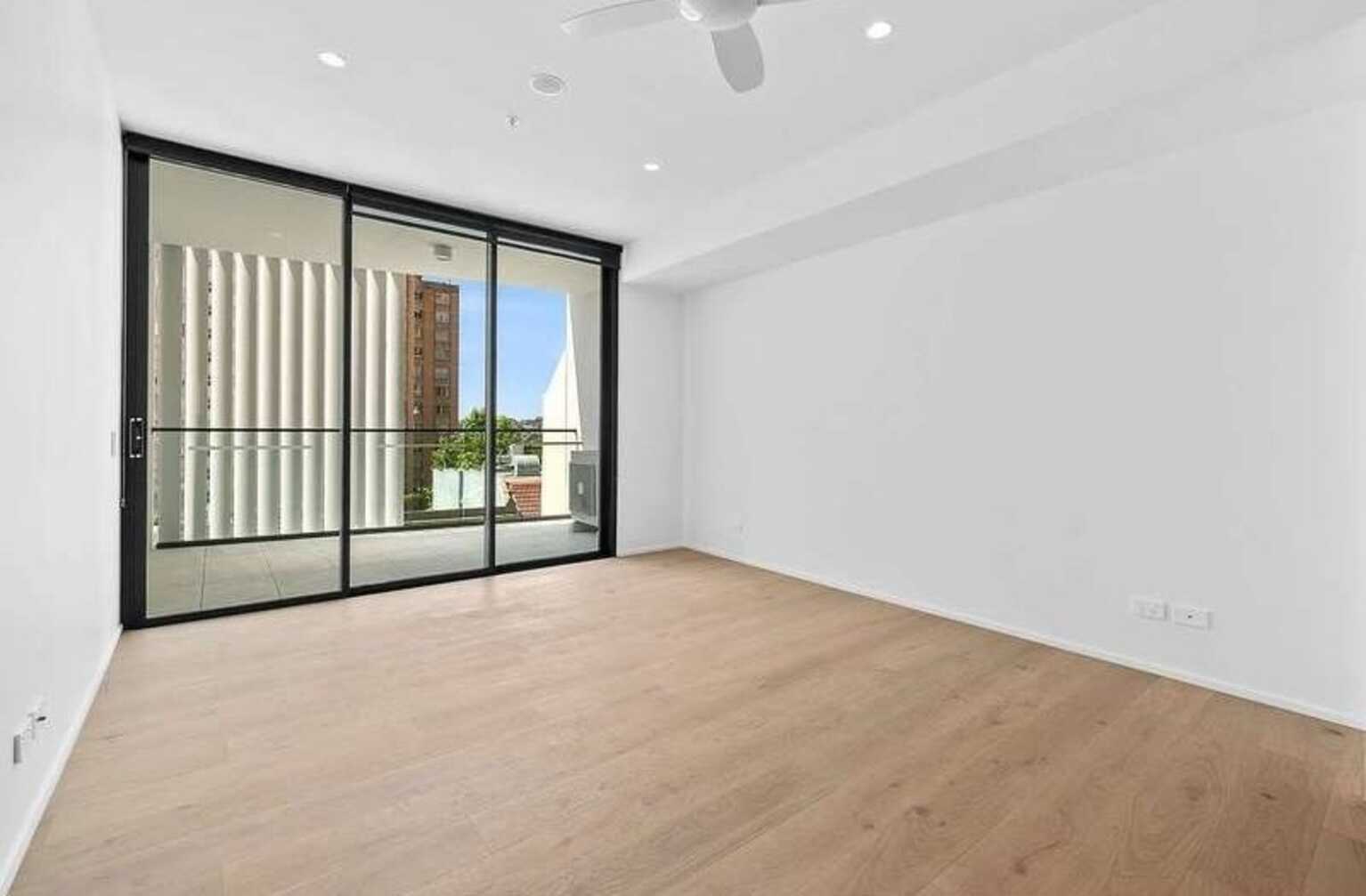 1 bed/32 Spring Street Bondi Junction 1 bed/32 Spring Street Bondi Junction
