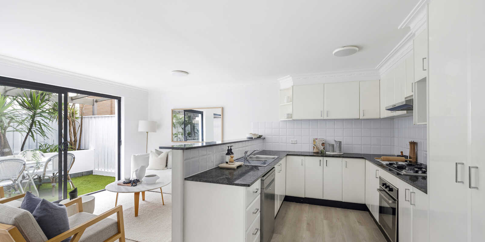 2/4 Warners Avenue North Bondi 2/4 Warners Avenue North Bondi