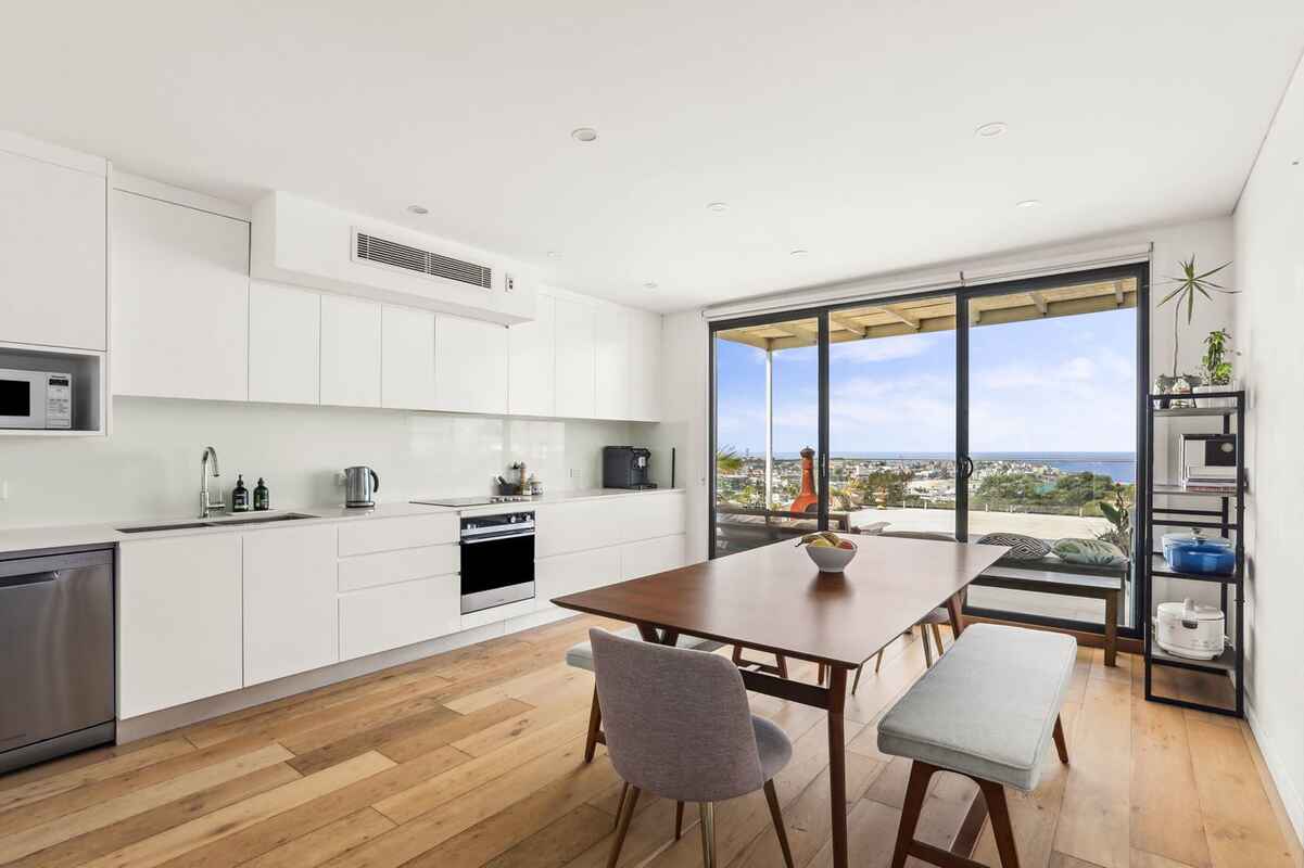 5/10 Moore Street Bondi