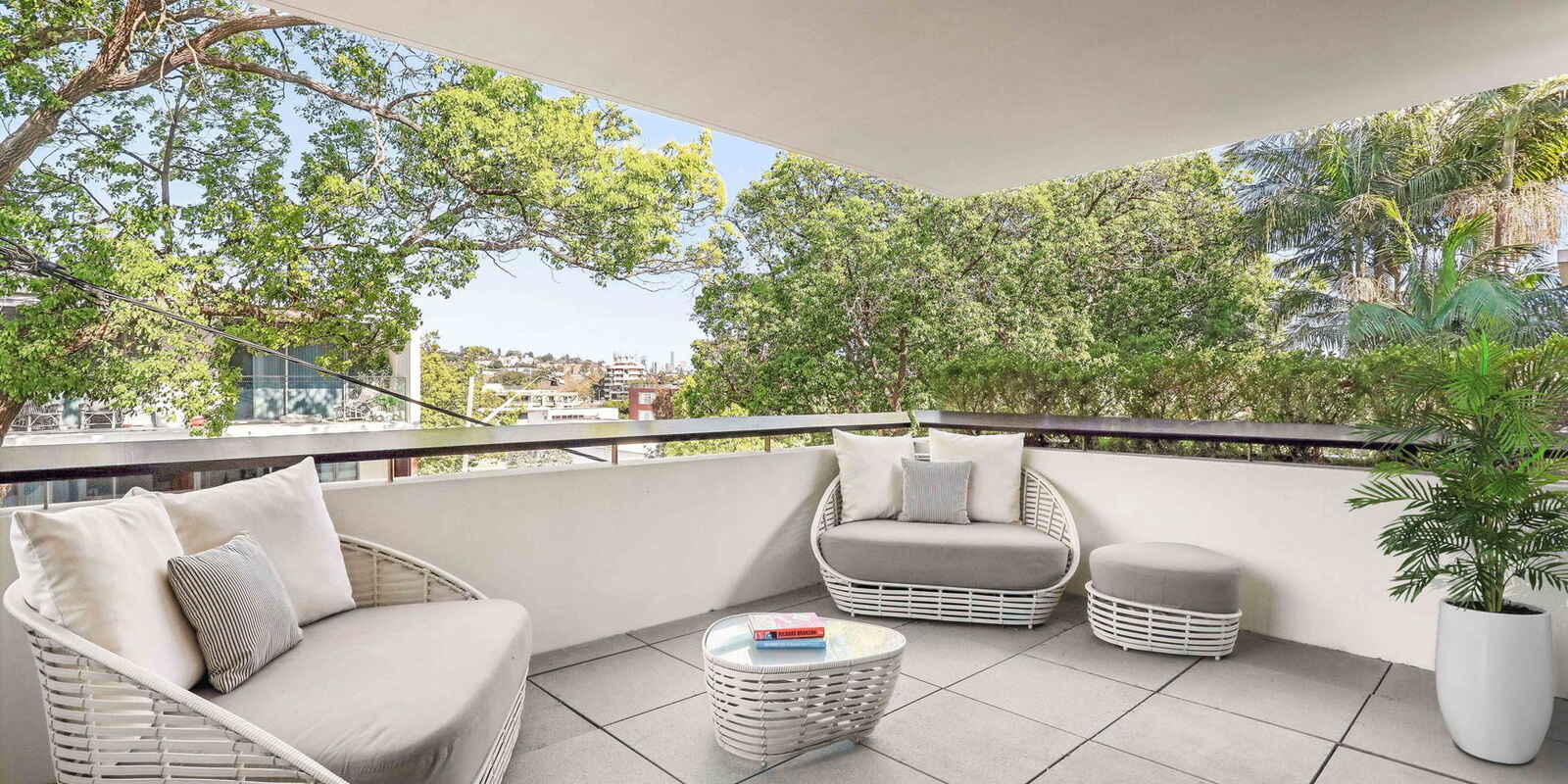 7/2 Ian Street Rose Bay