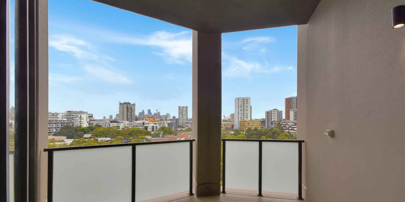 1011/1 Hutchinson Walk Zetland