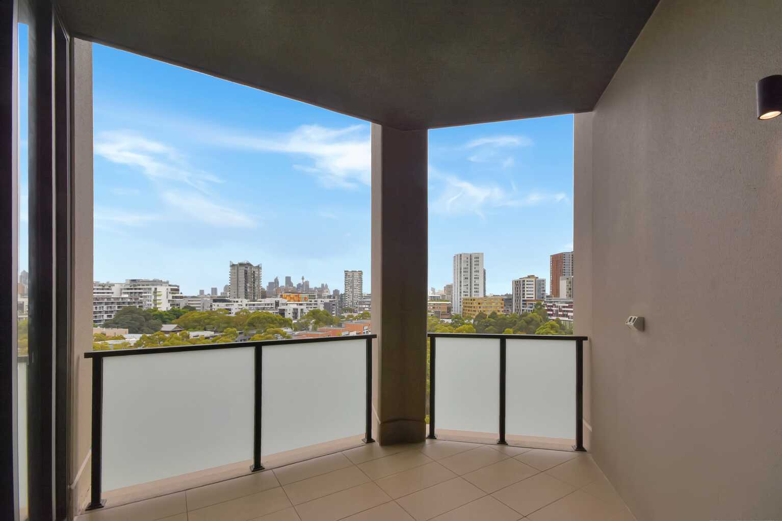 1011/1 Hutchinson Walk Zetland