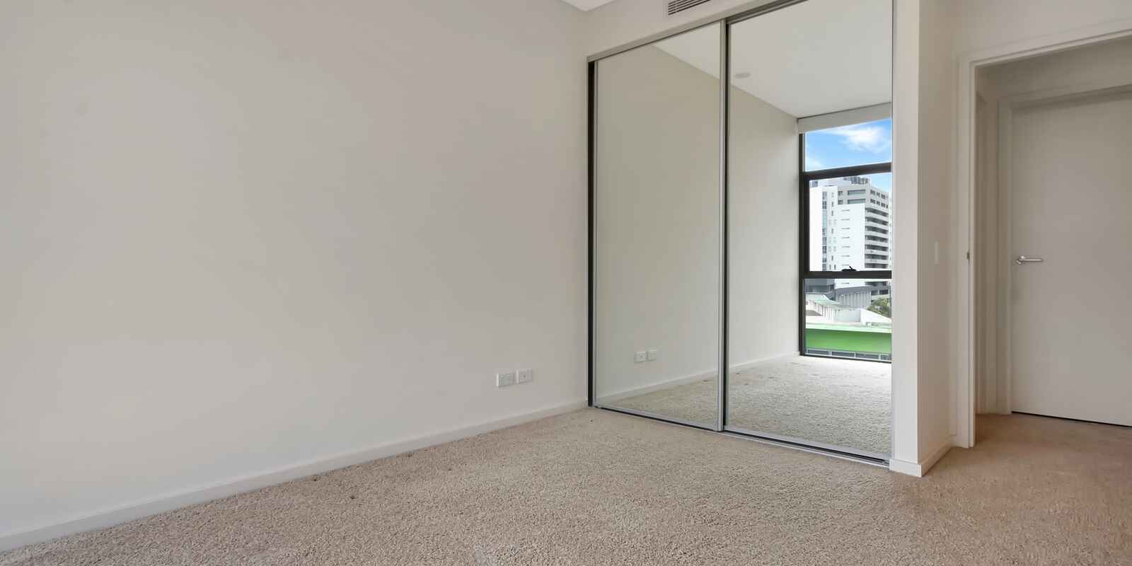 1011/1 Hutchinson Walk Zetland