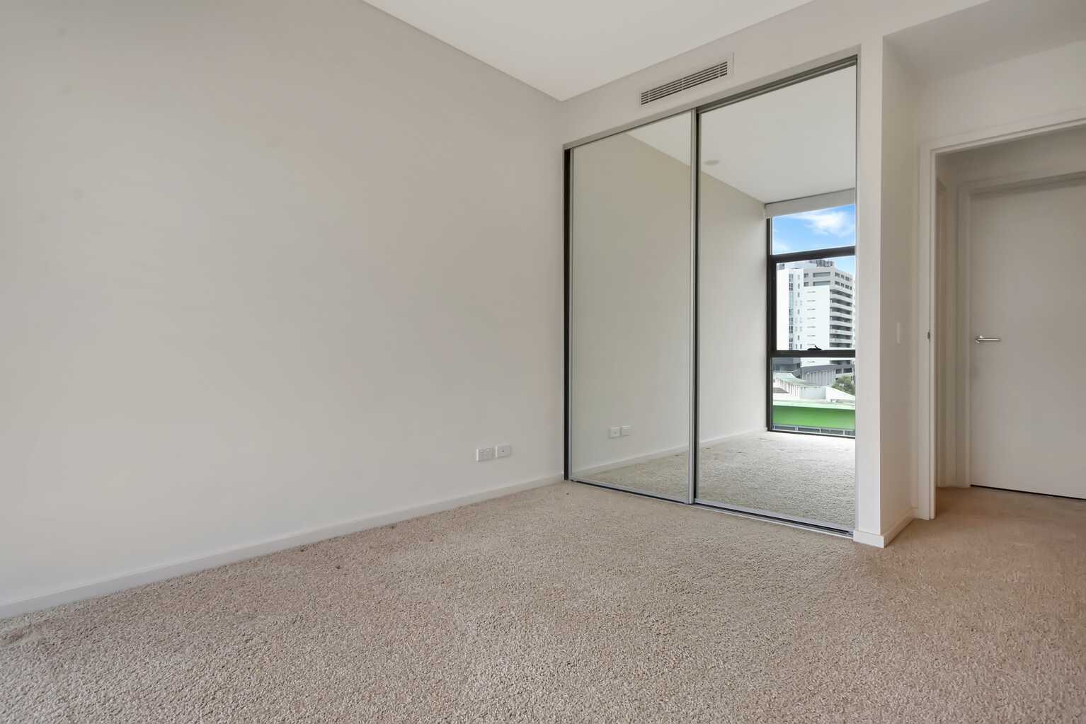 1011/1 Hutchinson Walk Zetland