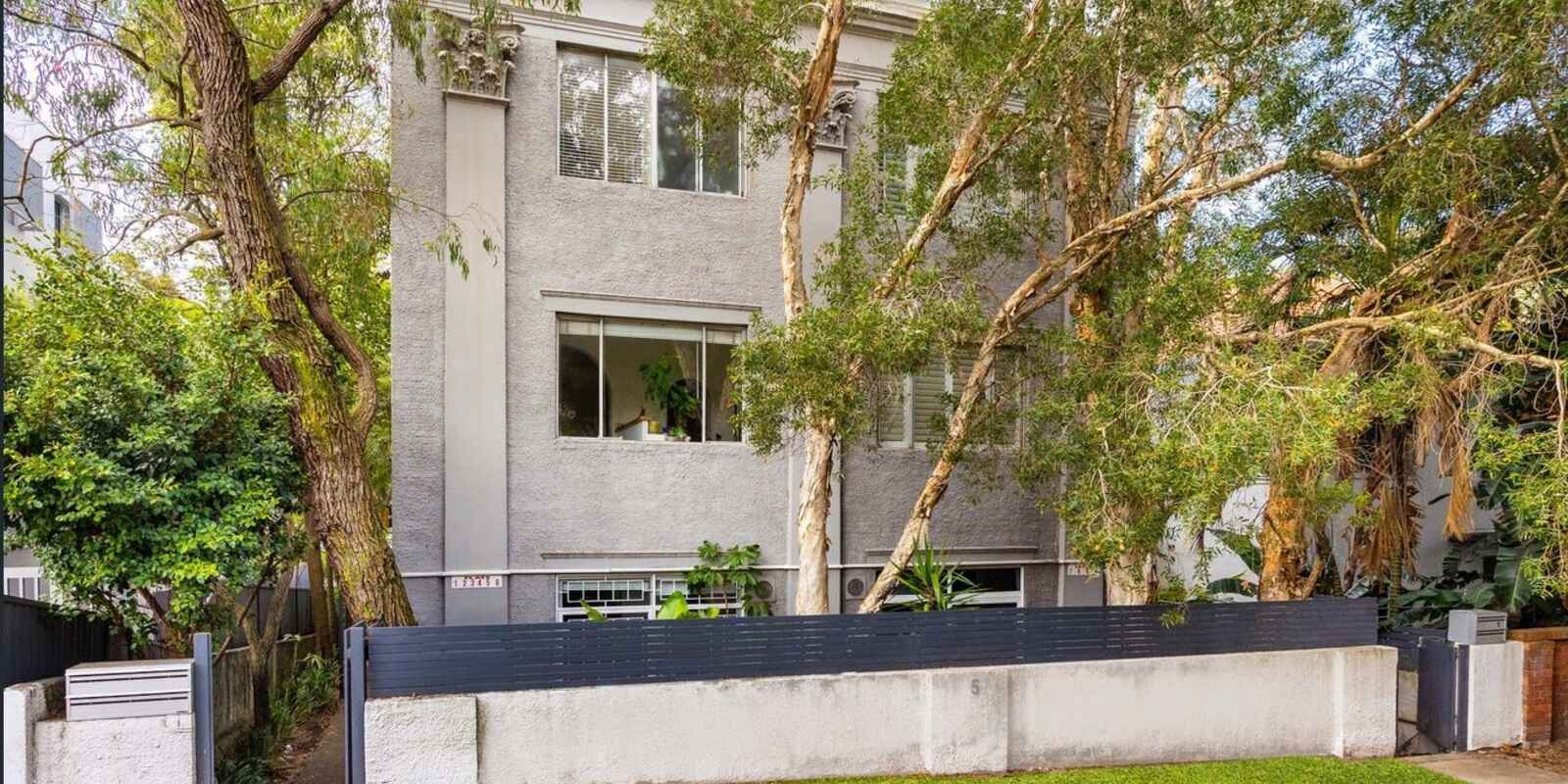 3/5 Sir Thomas Mitchell Road Bondi Beach