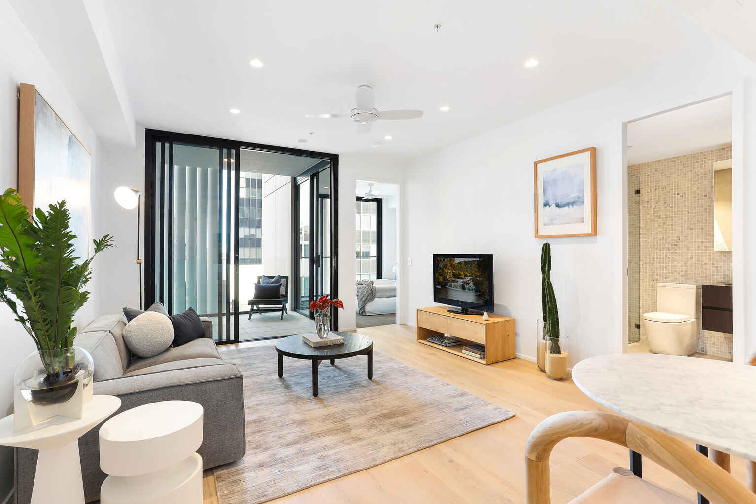 3 beds/32-42 Spring Street Bondi Junction