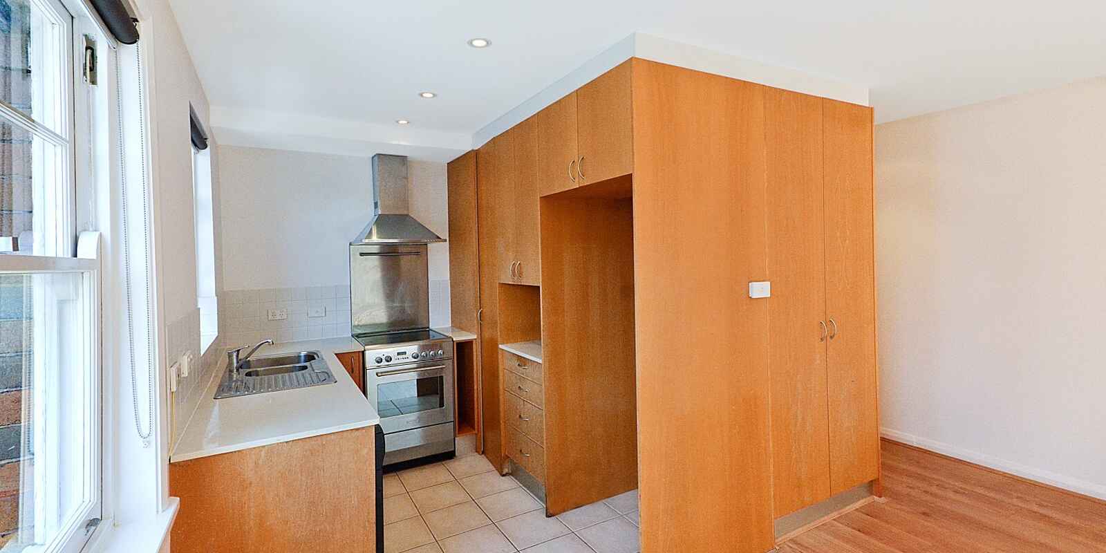 8/214 Alison Road Randwick