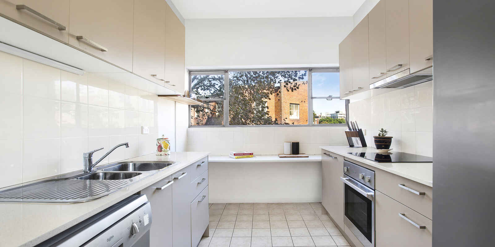 401/12 Ithaca Road Elizabeth Bay