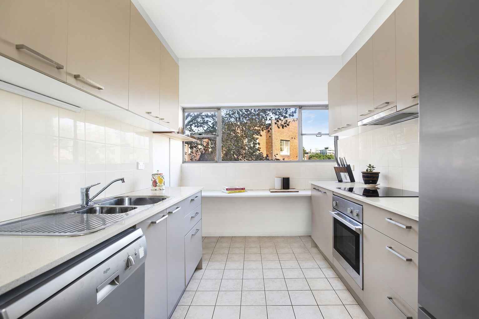 401/12 Ithaca Road Elizabeth Bay