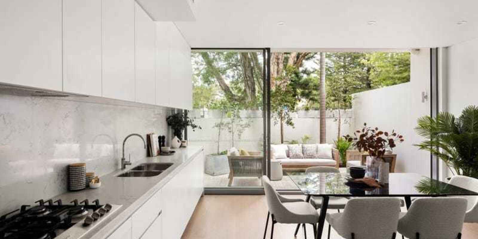 1/2 Warners Avenue North Bondi 1/2 Warners Avenue North Bondi