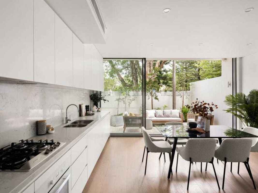 1/2 Warners Avenue North Bondi 1/2 Warners Avenue North Bondi