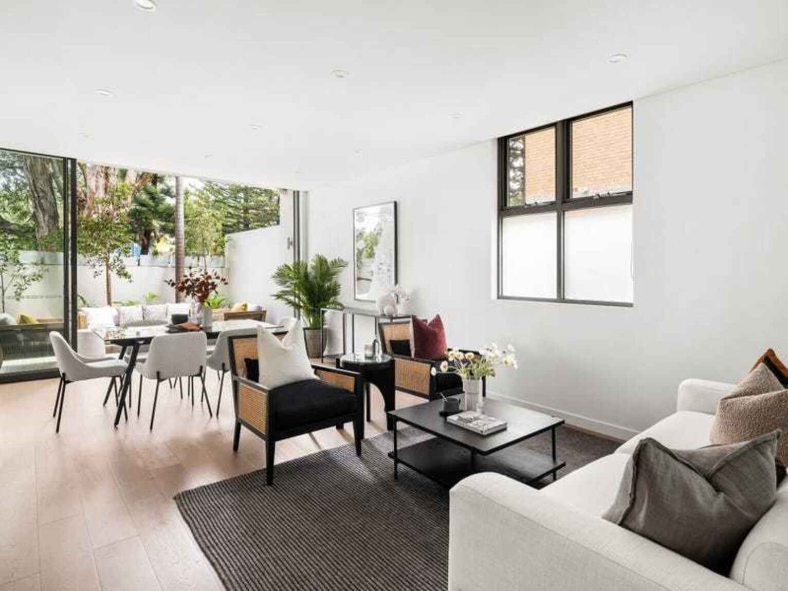 1/2 Warners Avenue North Bondi 1/2 Warners Avenue North Bondi