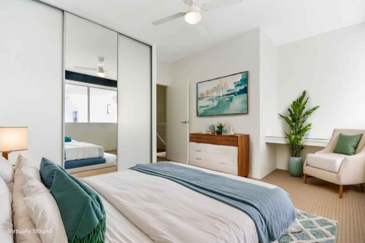 32/4 Grandstand Parade Zetland