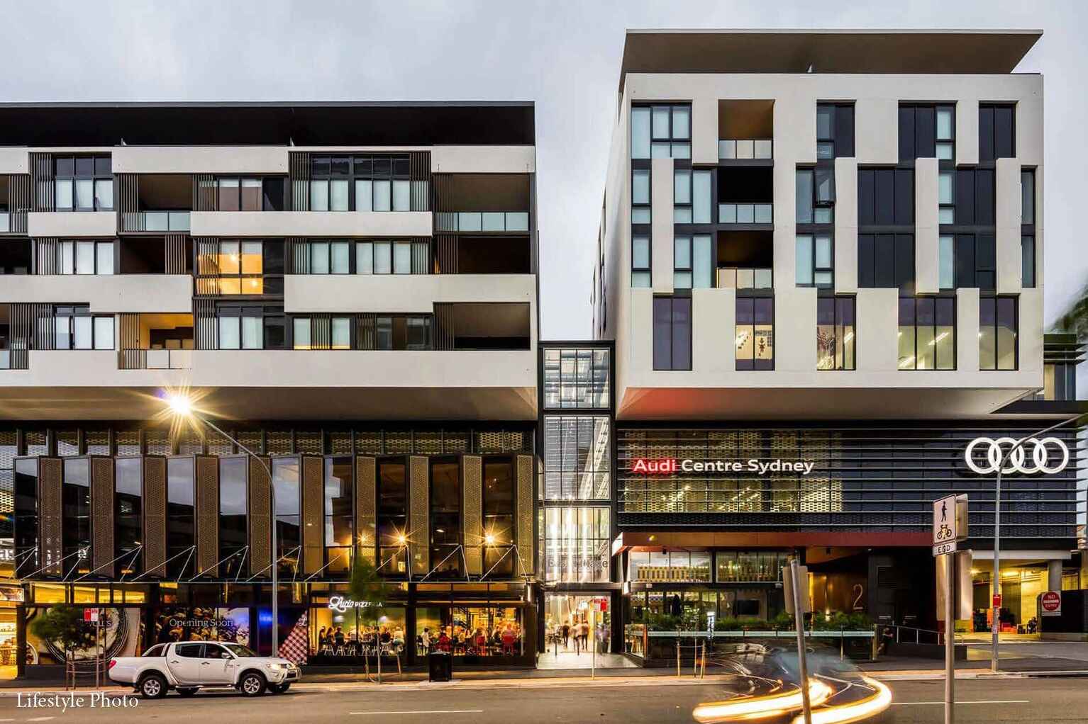 32/4 Grandstand Parade Zetland 32/4 Grandstand Parade Zetland