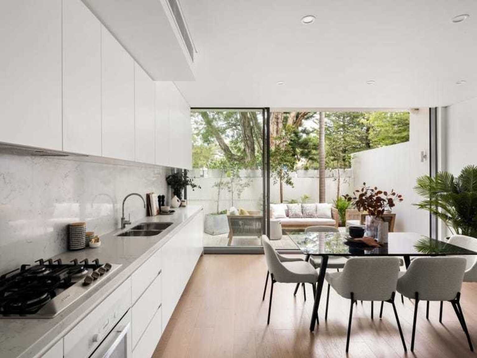 1/2 Warners Avenue North Bondi
