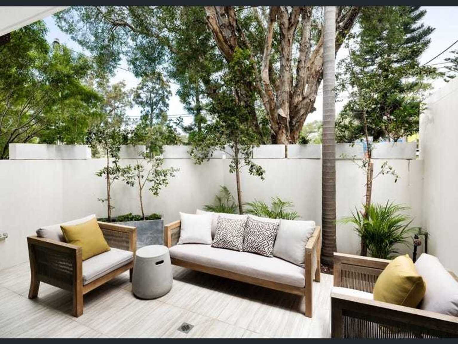 1/2 Warners Avenue North Bondi