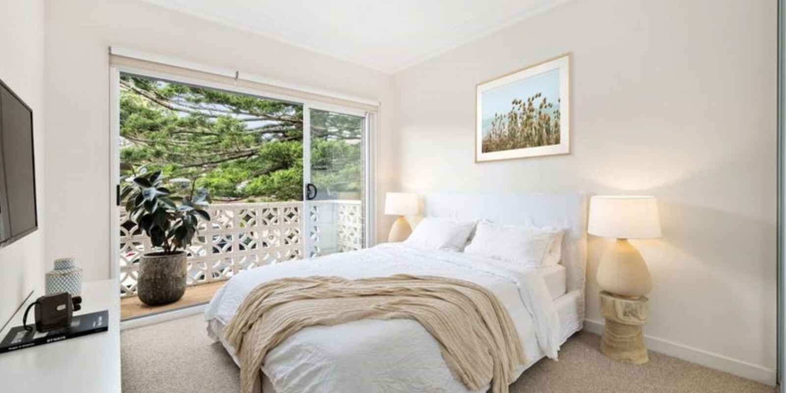 8/3 Liverpool Street Rose Bay