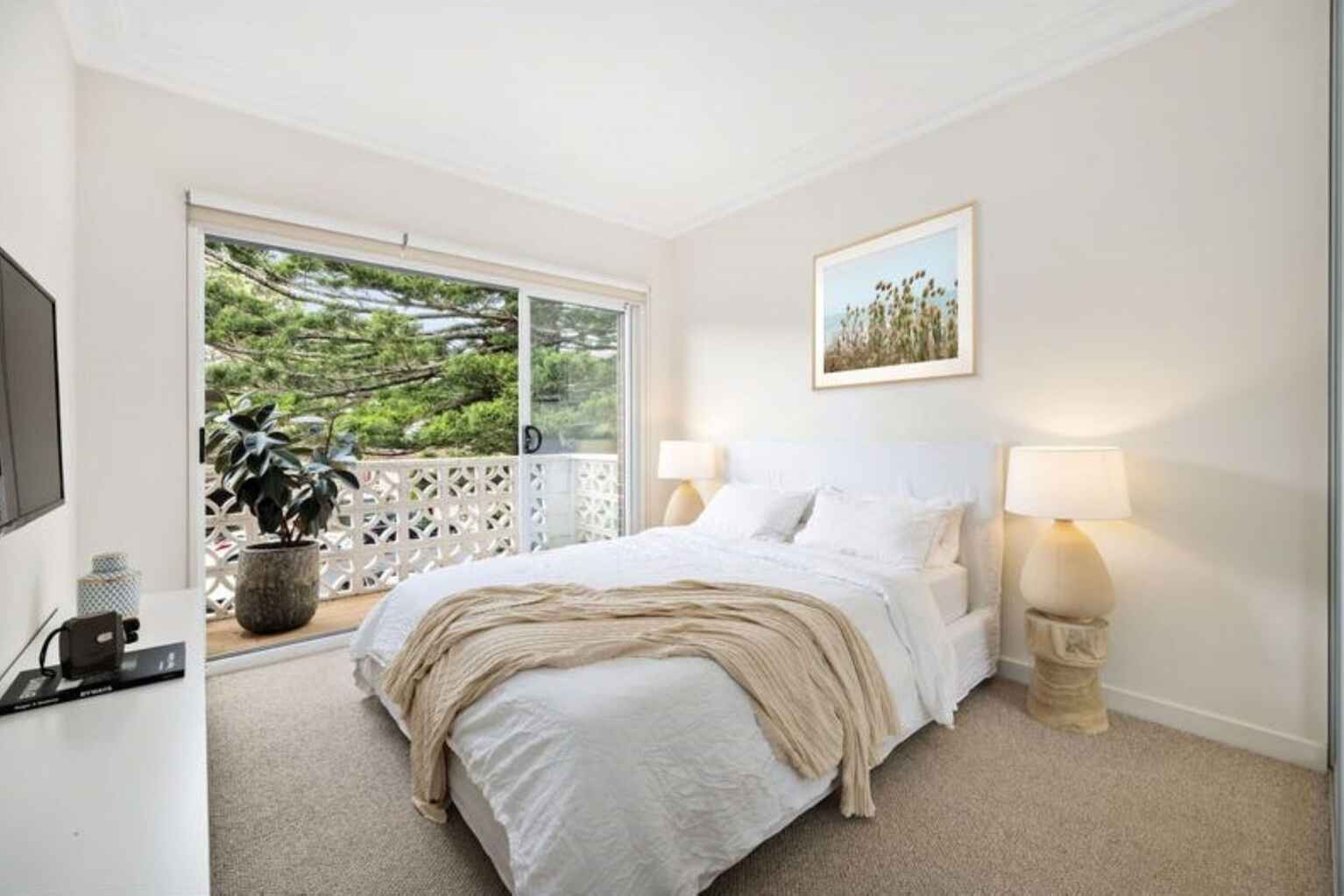 8/3 Liverpool Street Rose Bay