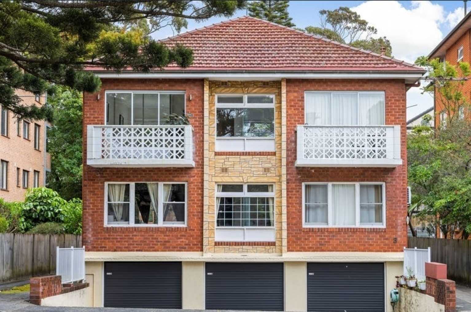 8/3 Liverpool Street Rose Bay