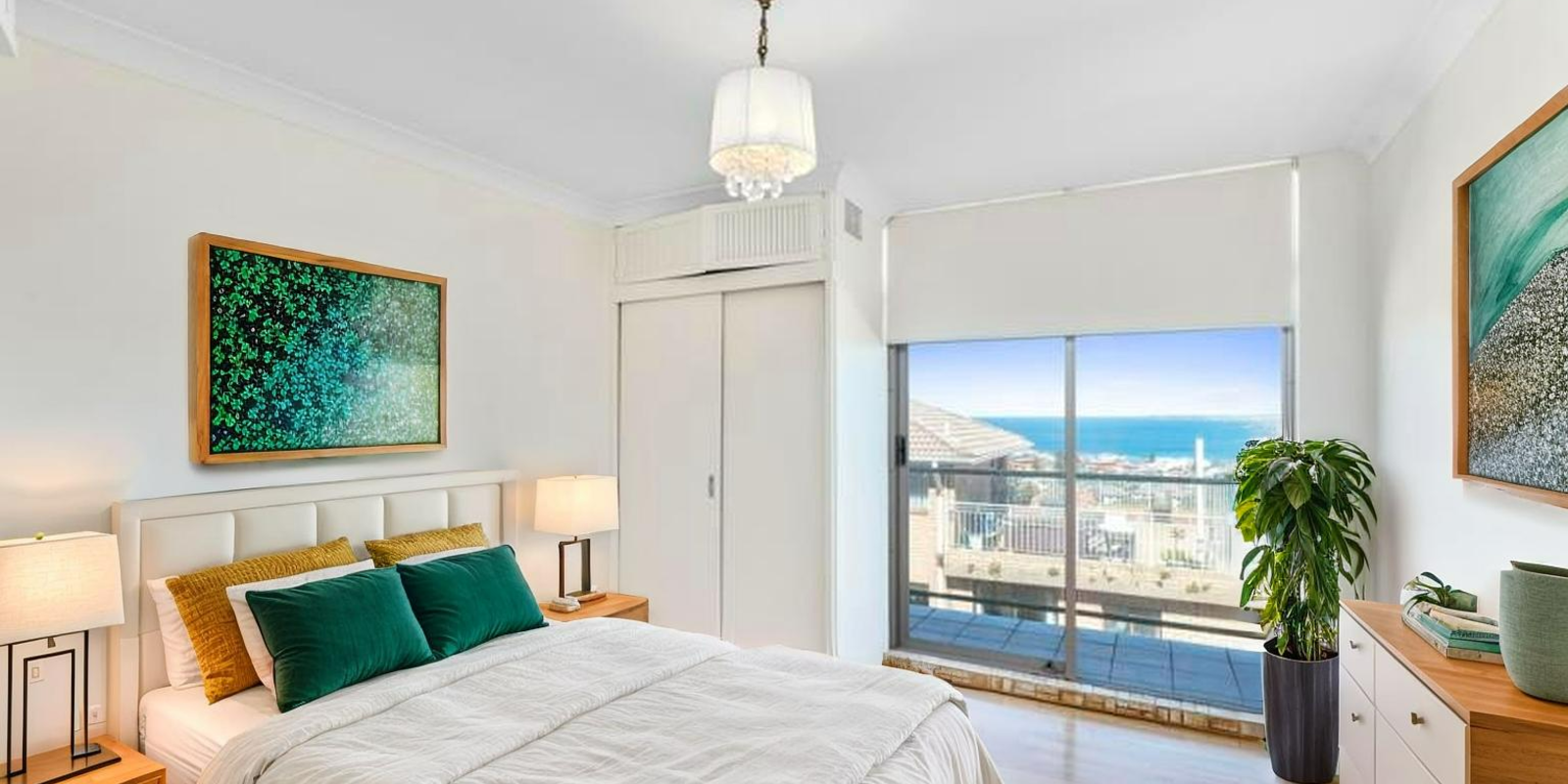 52/48-50 Military Road North Bondi