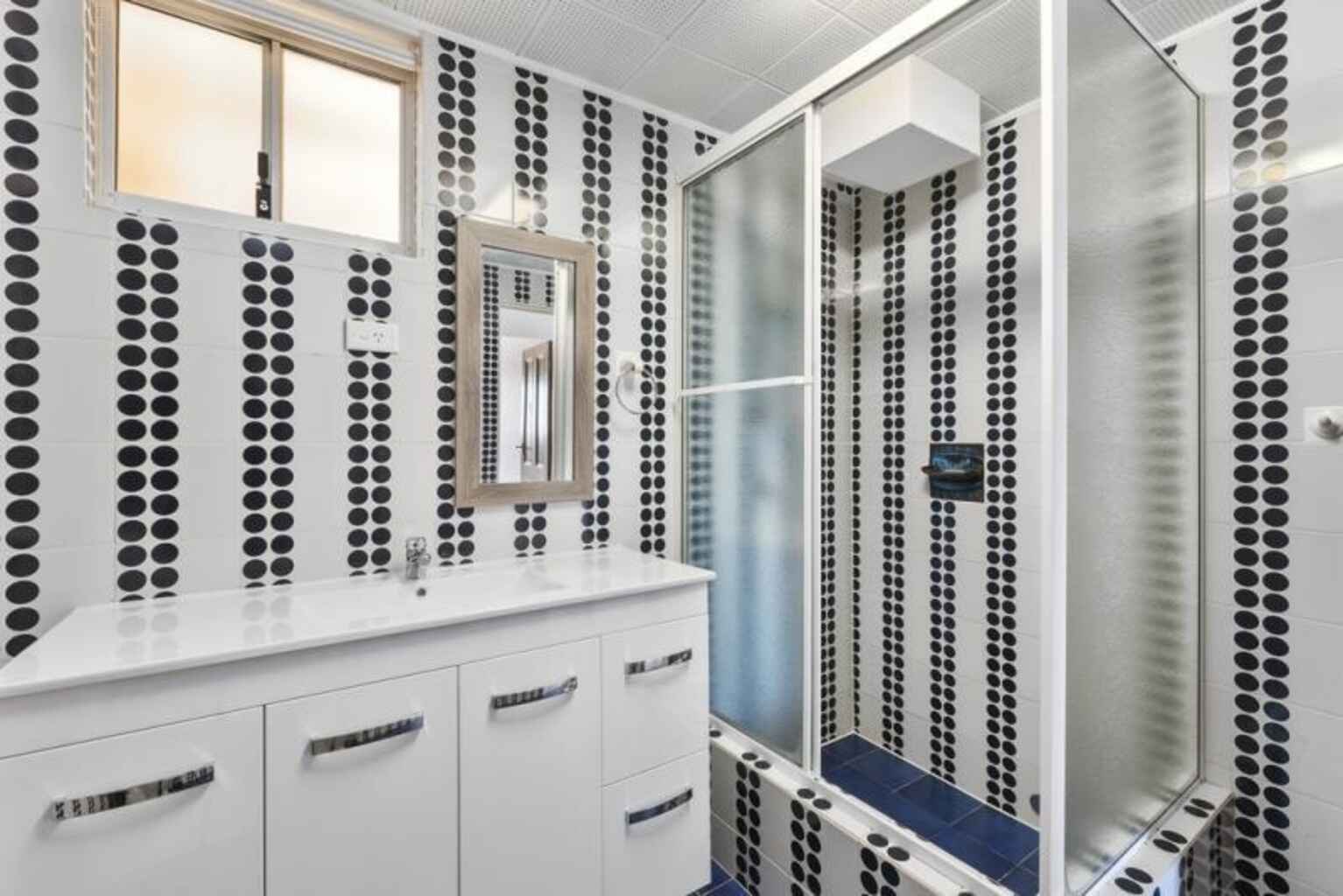 52/48-50 Military Road North Bondi