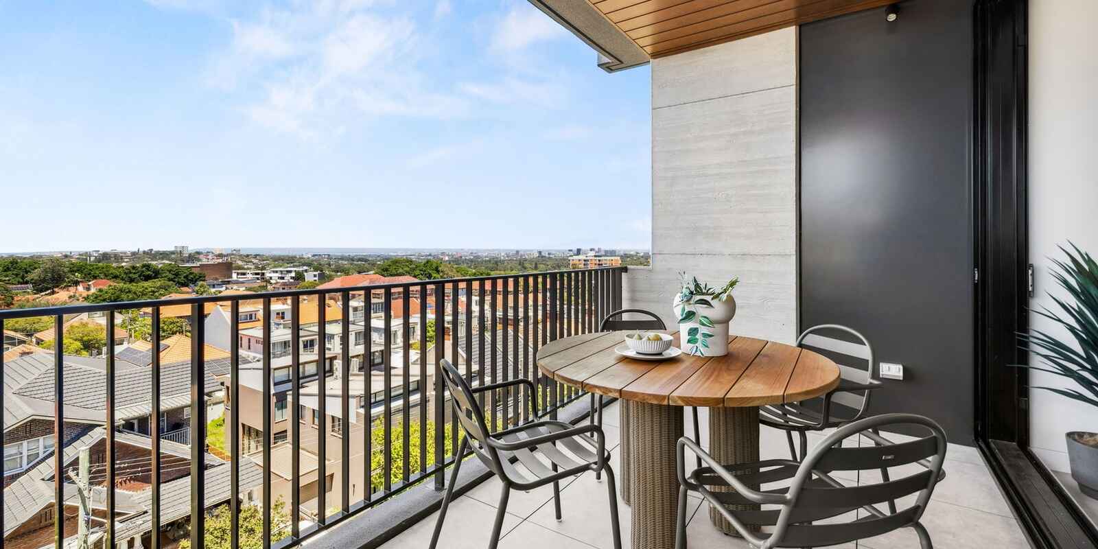 2bed/16A Llandaff Street Bondi Junction 2bed/16A Llandaff Street Bondi Junction