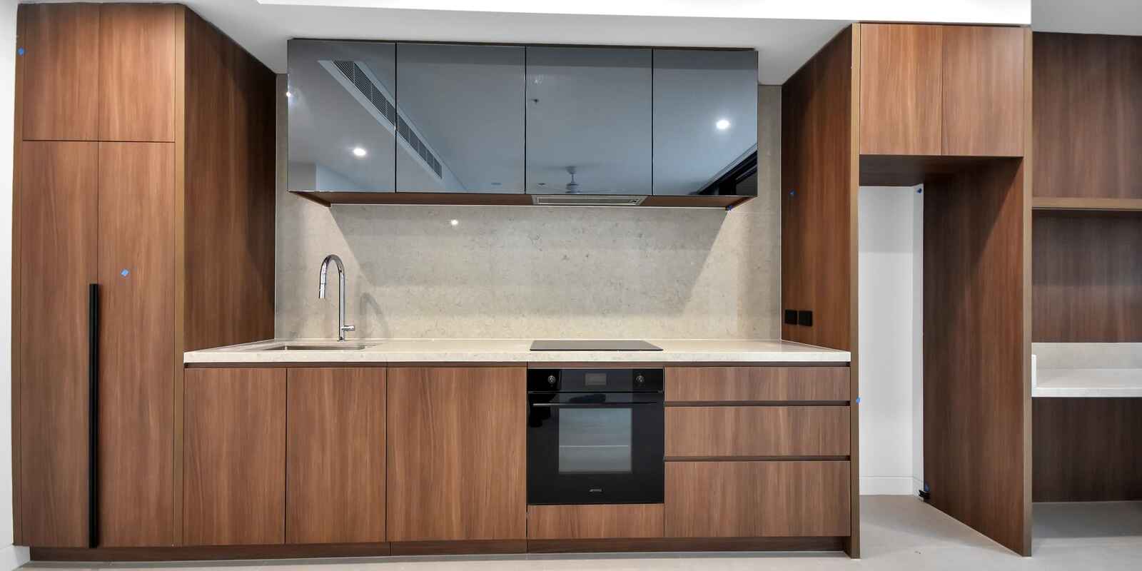 LW03/16A Llandaff Bondi Junction LW03/16A Llandaff Bondi Junction