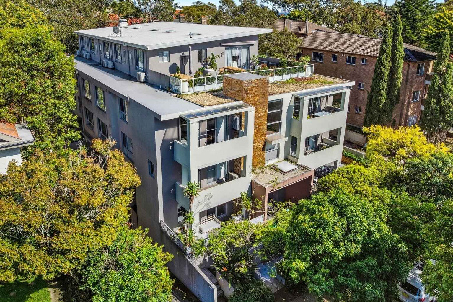 4/11 Flood Street Bondi