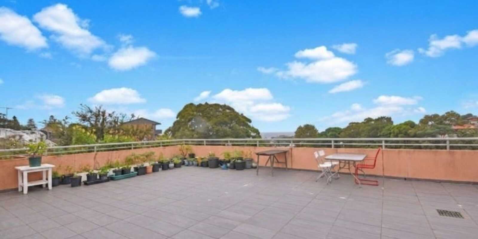 102/7 Wills Avenue Bronte
